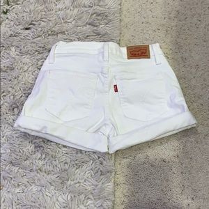 Levi shorts